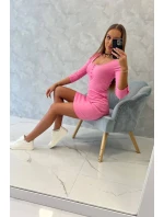 Šaty s knoflíkovým výstřihem světle růžové Šaty s knoflíkovým výstřihem světle růžové