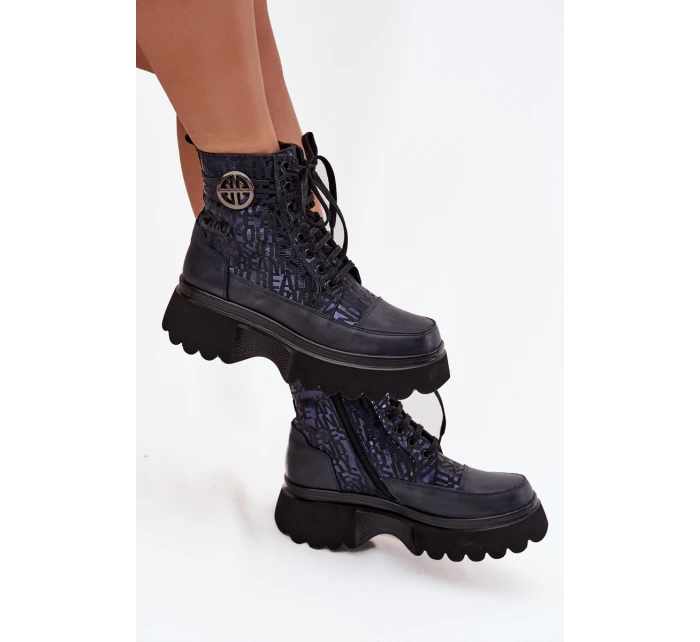 Kožené dámské boty na platformě s nápisy a ozdobným detailem Artiker 57C2271 tmavě modré