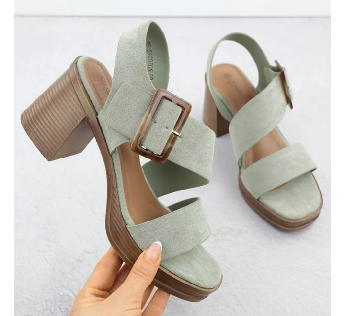 Dámské semišové sandály na jehlovém podpatku zelené model 22015546 - Potocki Dámské semišové sandály na jehlovém podpatku zelené model 22015546 - Potocki