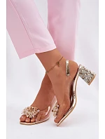 Průhledné sandály na podpatku s krystaly model 22102733 Zlaté - VINCEZA Průhledné sandály na podpatku s krystaly model 22102733 Zlaté - VINCEZA