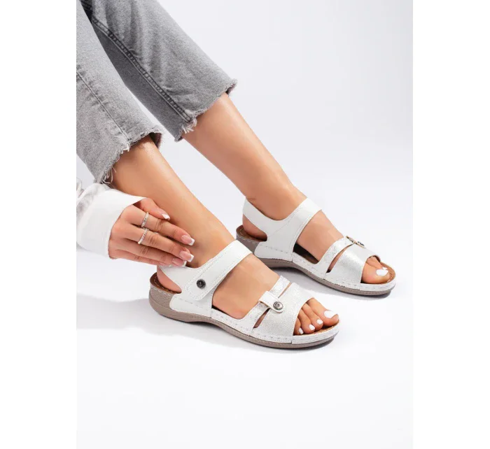 Originální sandály dámské bílé na plochém podpatku Originální sandály dámské bílé na plochém podpatku