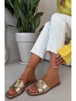 Dámské ploché pantofle s zlatými pásky model 21937376 - Boto