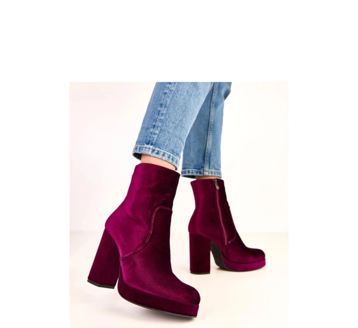 Boty na podpatku  model 220582 Solea