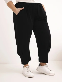 Dámské kalhoty Plus Size s nízkým model 21924477 a gumou v pase černé - K-Fashion