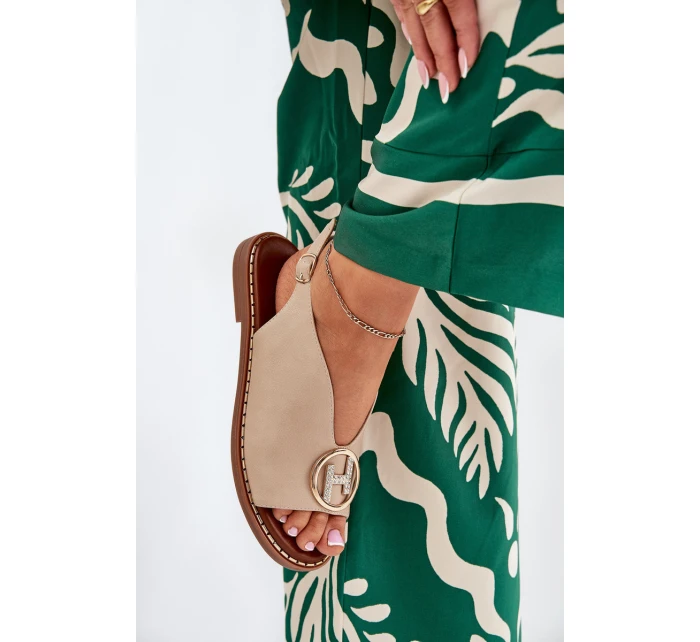 Ploché elegantní sandály s ozdobou béžové Iseliria Ploché elegantní sandály s ozdobou béžové Iseliria