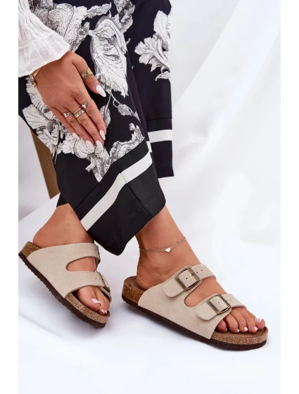 Dámské semišové pantofle s přezkami Big Star – béžové Dámské semišové pantofle s přezkami Big Star – béžové