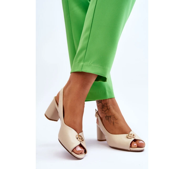 Módní kožené sandály na podpatku béžové Hette