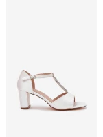 Dámské Sandály Na Podpatku S Dekorativním Páskem Eko Kůže Bílé Triavera