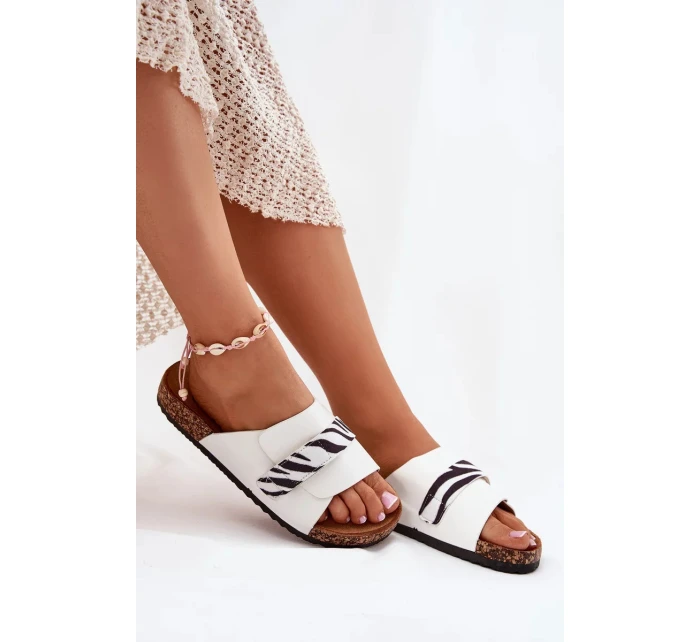 Dámské pantofle s suchým zipem na korkové platformě – bílé Baylin Dámské pantofle s suchým zipem na korkové platformě – bílé Baylin