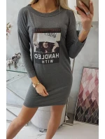 se šaty s potiskem model 18744056 - K-Fashion se šaty s potiskem model 18744056 - K-Fashion