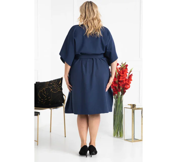 Dámské šaty plus size model 18461879 tmavě modrá - Karko Dámské šaty plus size model 18461879 tmavě modrá - Karko