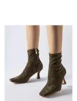 Boty na podpatku model 205090 Solea Boty na podpatku model 205090 Solea