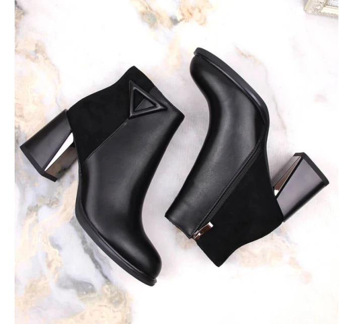 D&A S.Barski Premium Collection W OLI238 černé zateplené boty s ozdobným sloupkem