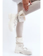 Dámské bílé zimní boty s ozdobným šněrováním Rilana Dámské bílé zimní boty s ozdobným šněrováním Rilana