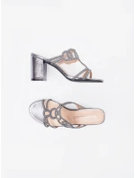 Stylové dámské  nazouváky stříbrné na širokém podpatku