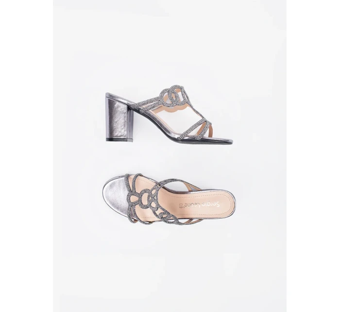 Stylové dámské  nazouváky stříbrné na širokém podpatku