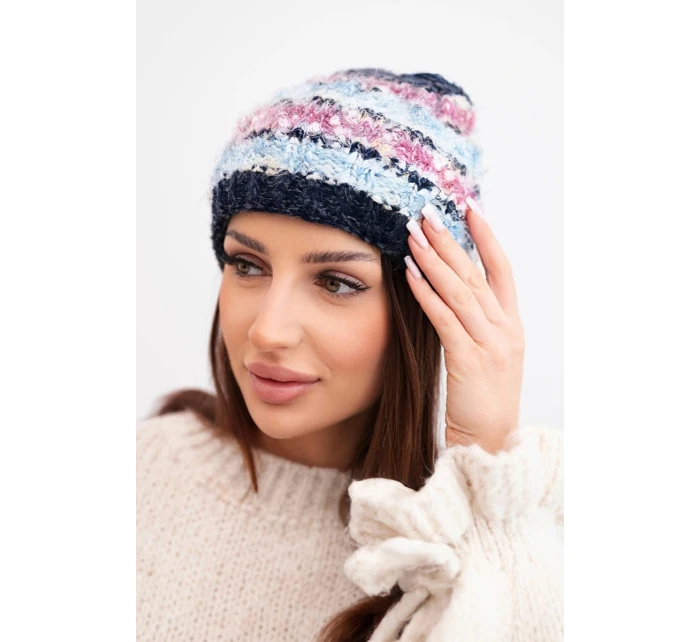 Dámská zimní vlněná čepice s ozdobnými krystalky K399 černá