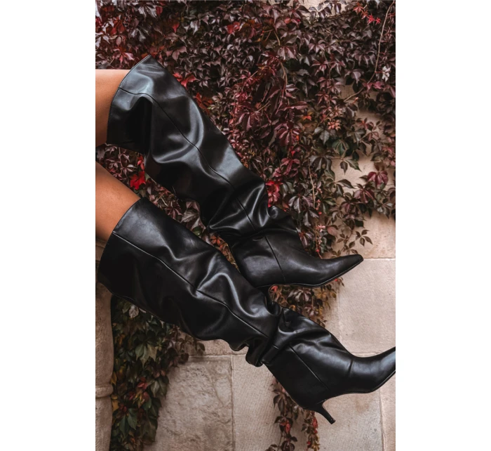 Nazouvací dámské kozačky na jehlovém podpatku černé Ysolienne Nazouvací dámské kozačky na jehlovém podpatku černé Ysolienne