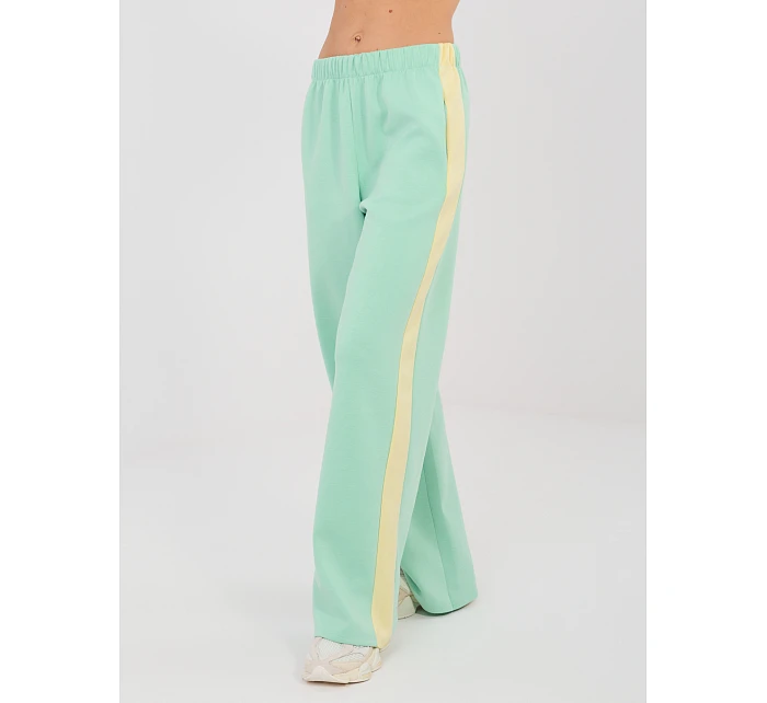 IT DR tepláky 22220.88 světle zelená IT DR tepláky 22220.88 světle zelená