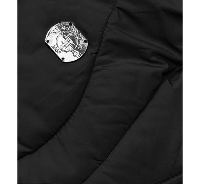 Černá dámská zimní bunda ke kolenům (M-21601)