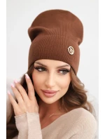 Dámská čepice z modalu a viskózy s ozdobným knoflíkem světle hnědá Dámská čepice z modalu a viskózy s ozdobným knoflíkem světle hnědá