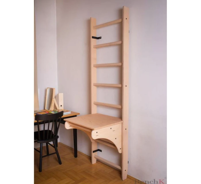 DŘEVĚNÝ ŽEBŘÍK S LAVIČKOU 112