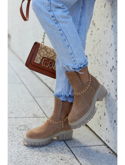 Módní semišové kozačky s střihem Camel model 21578644 Me - Boto