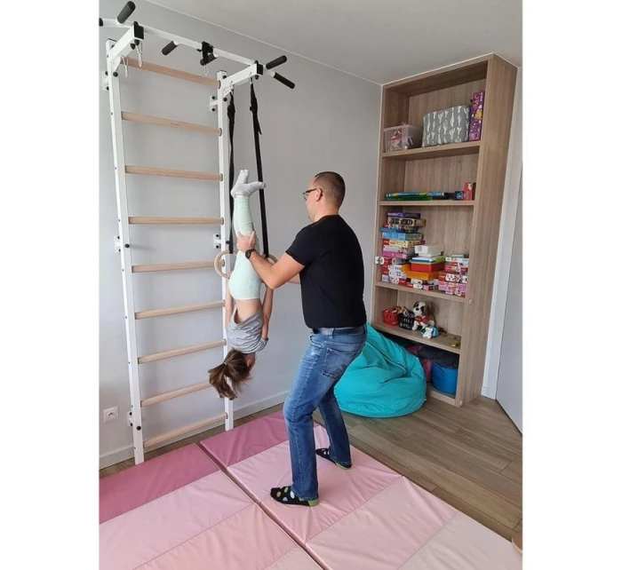 BENCHK 721W A076 GYNEKOLOGICKÝ STOLEK S KOVOVÝM KROUŽKEM A PŘÍSLUŠENSTVÍM PRO DĚTI BENCHK 721W A076 GYNEKOLOGICKÝ STOLEK S KOVOVÝM KROUŽKEM A PŘÍSLUŠENSTVÍM PRO DĚTI