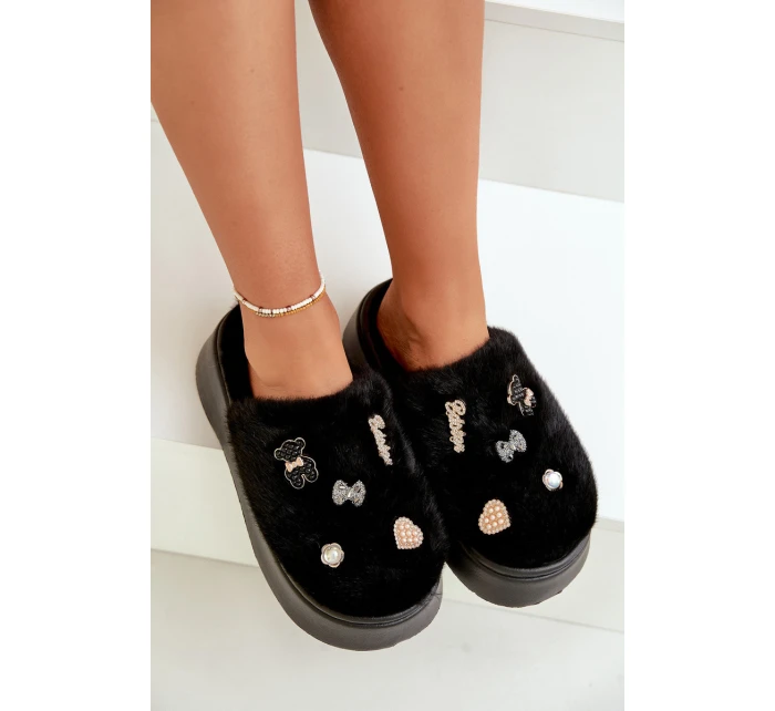 Dámské Kožené Pantofle Na Silné Podešvi S Černé model 21677965 - Boto Dámské Kožené Pantofle Na Silné Podešvi S Černé model 21677965 - Boto