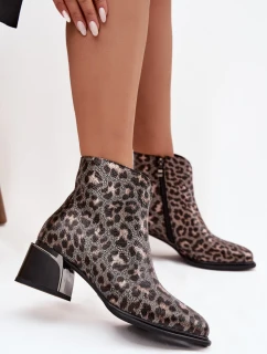 Kožené dámské kotníkové boty na sloupkovém podpatku, zateplené, vzor leopard D&A – černo/zlaté