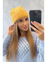 Dámská hořčicová čepice Rebeka model 21798555 - K-Fashion Dámská hořčicová čepice Rebeka model 21798555 - K-Fashion