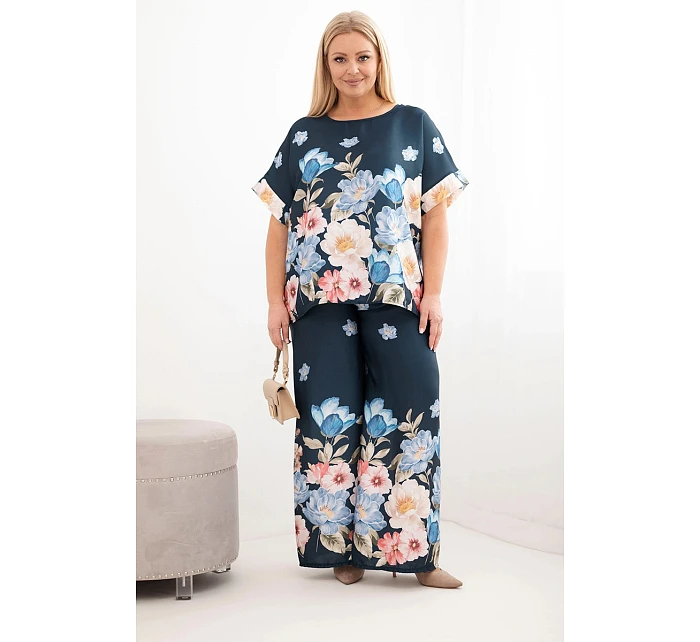 Dámský komplet Plus Size s halenkou a kalhotami s květinovým vzorem a širokými nohavicemi model 22069961 - K-Fashion