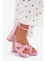 Dámské sandály na podpatku s semiše růžové model 22107163 - Boto