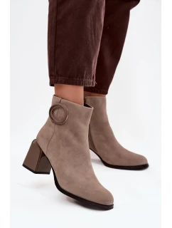 Semišové boty na podpatku s vyhříváním s ozdobným detailem Artiker 57C0014 Béžové