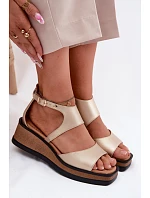 Kožené sandály na platformě Maciejka K7471-26 Zlaté