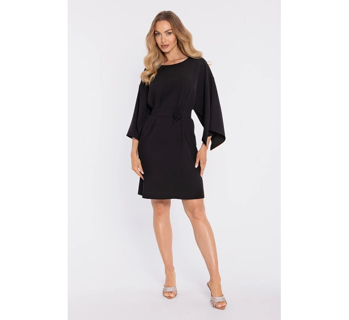 model 22040591 Šaty s ozdobnými širokými rukávy černé - Moe
