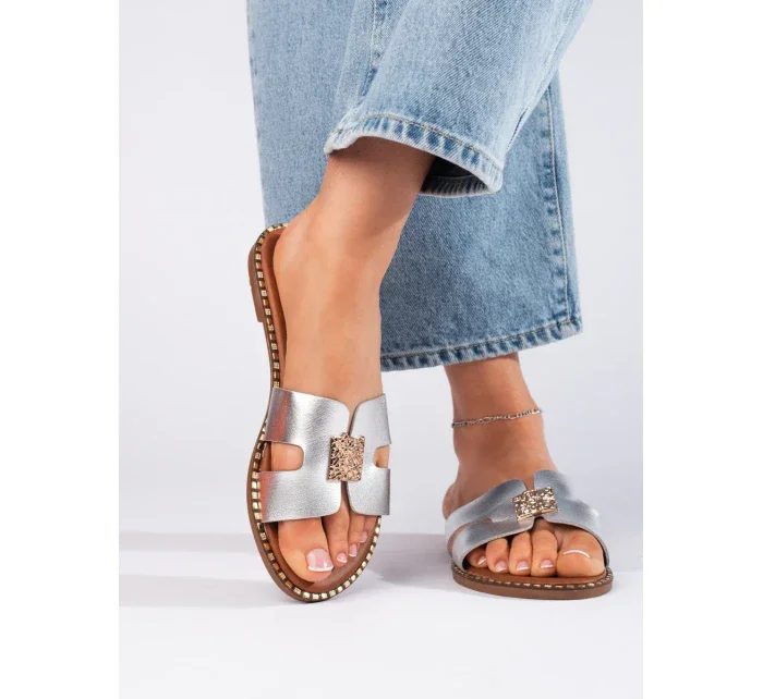 Výborné sandály dámské stříbrné bez podpatku Výborné sandály dámské stříbrné bez podpatku