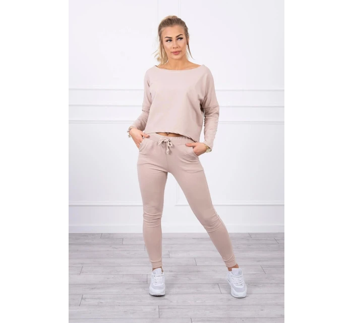 Souprava s oversize halenkou béžové barvy