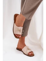 Sandály na ploché podrážce s ozdobnou mašlí béžové model 21684340 - Boto Sandály na ploché podrážce s ozdobnou mašlí béžové model 21684340 - Boto