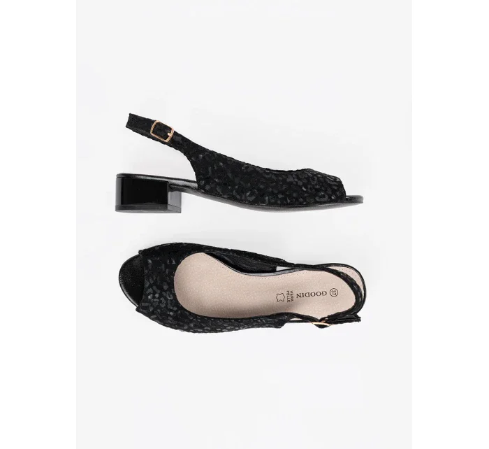 Luxusní dámské černé  sandály na širokém podpatku