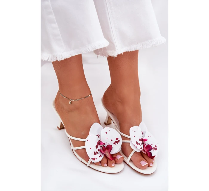 Dámské Pantofle Na S  Bílé model 21687223 - Boto