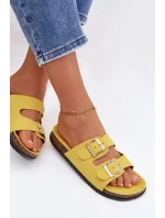 Dámské pantofle s přezkami Žluté model 21943311 - Boto