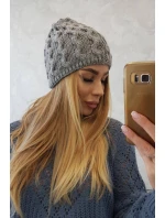 Fleecová čepice tmavě šedá model 18751391 - K-Fashion Fleecová čepice tmavě šedá model 18751391 - K-Fashion