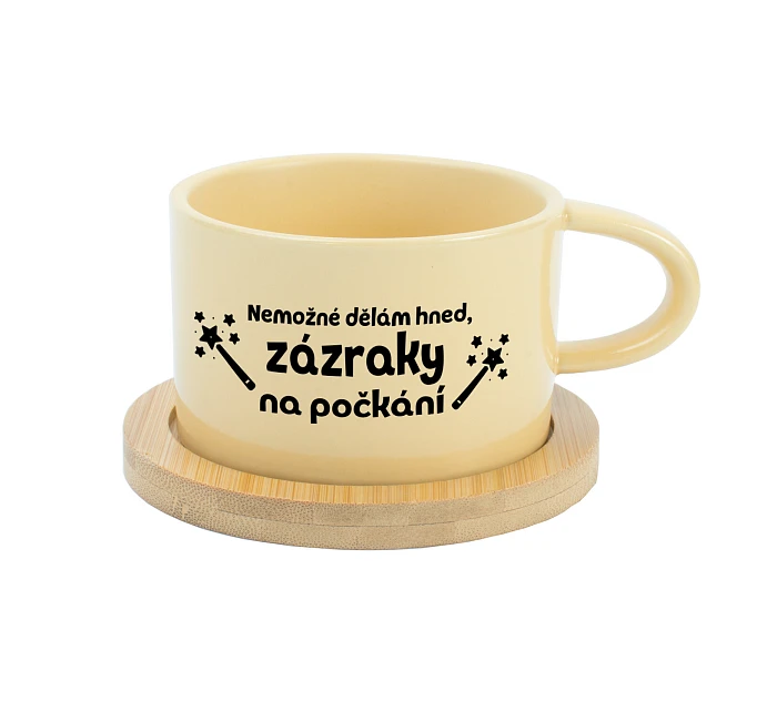 NEMOŽNÉ DĚLÁM HNED, ZÁZRAKY NA POČKÁNÍ - žlutý hrníček makronka 200 ml
