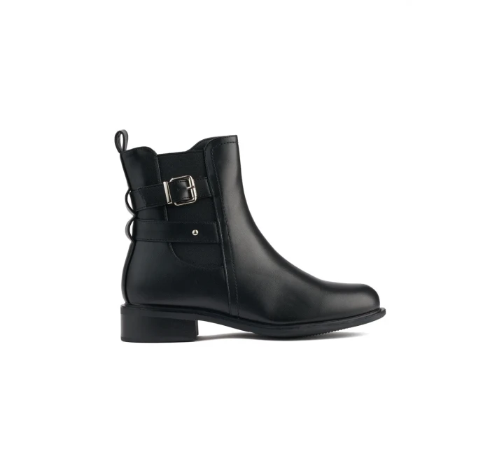 Designové černé kotníčkové boty dámské na plochém podpatku Designové černé kotníčkové boty dámské na plochém podpatku