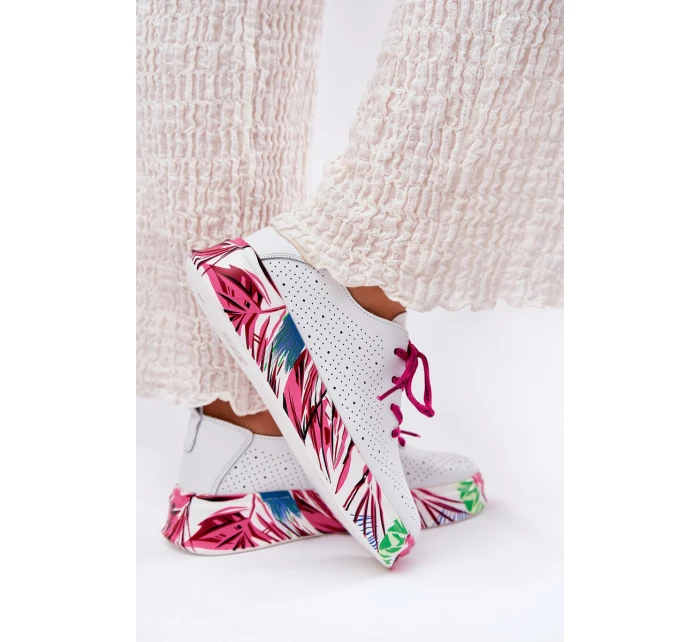 Dámské Kožené Sneakersy Na Vzorované Platformě model 21691905 Bílé - VINCEZA