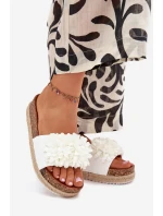 Dámské Klapky Na Platformě S Ozdobnými Květinami Bílé Tessara Dámské Klapky Na Platformě S Ozdobnými Květinami Bílé Tessara