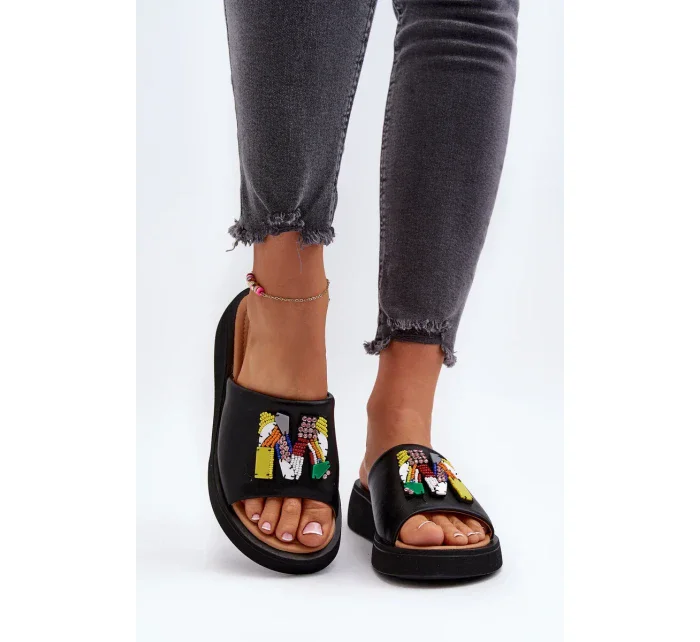 Dámské kožené pantofle s černým zdobením Asames