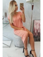 Meruňkové asymetrické šaty