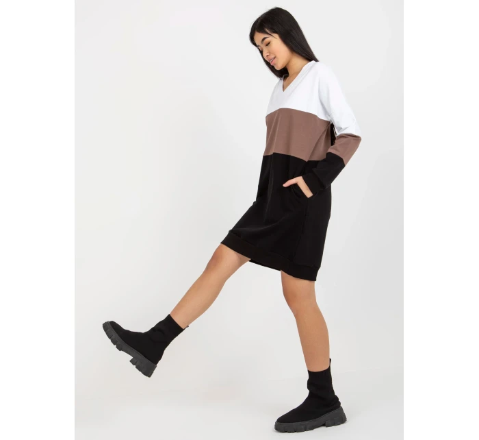 RV SK 8382 šaty.04 bílá a černá